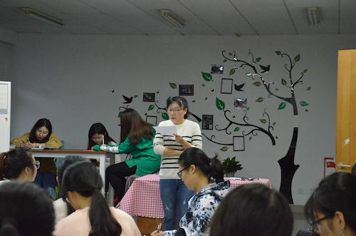 倪雅老师普及禁毒知识