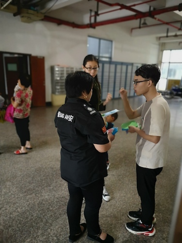 六月二十四日 老王论坛
 赴下沙社区环保知识宣传小分队 给活动室治安负责人宣传