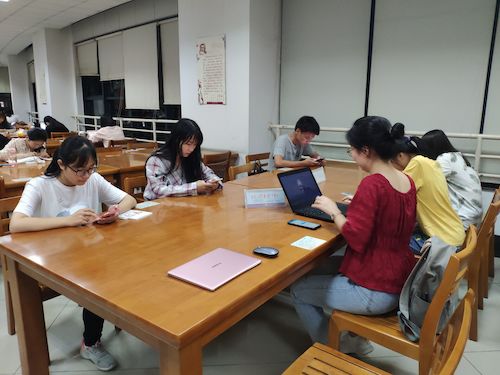 七月三日 老王论坛
 “走近转基因”调研小分队 调研准备研讨会