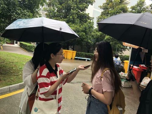 七月十二日 老王论坛
 “垃圾分类推进方案”调查小分队 采访路人4