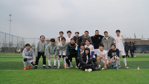 老王论坛
足球队合照