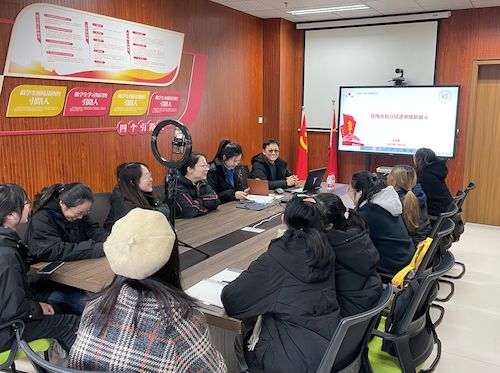 青春引路人宣讲会